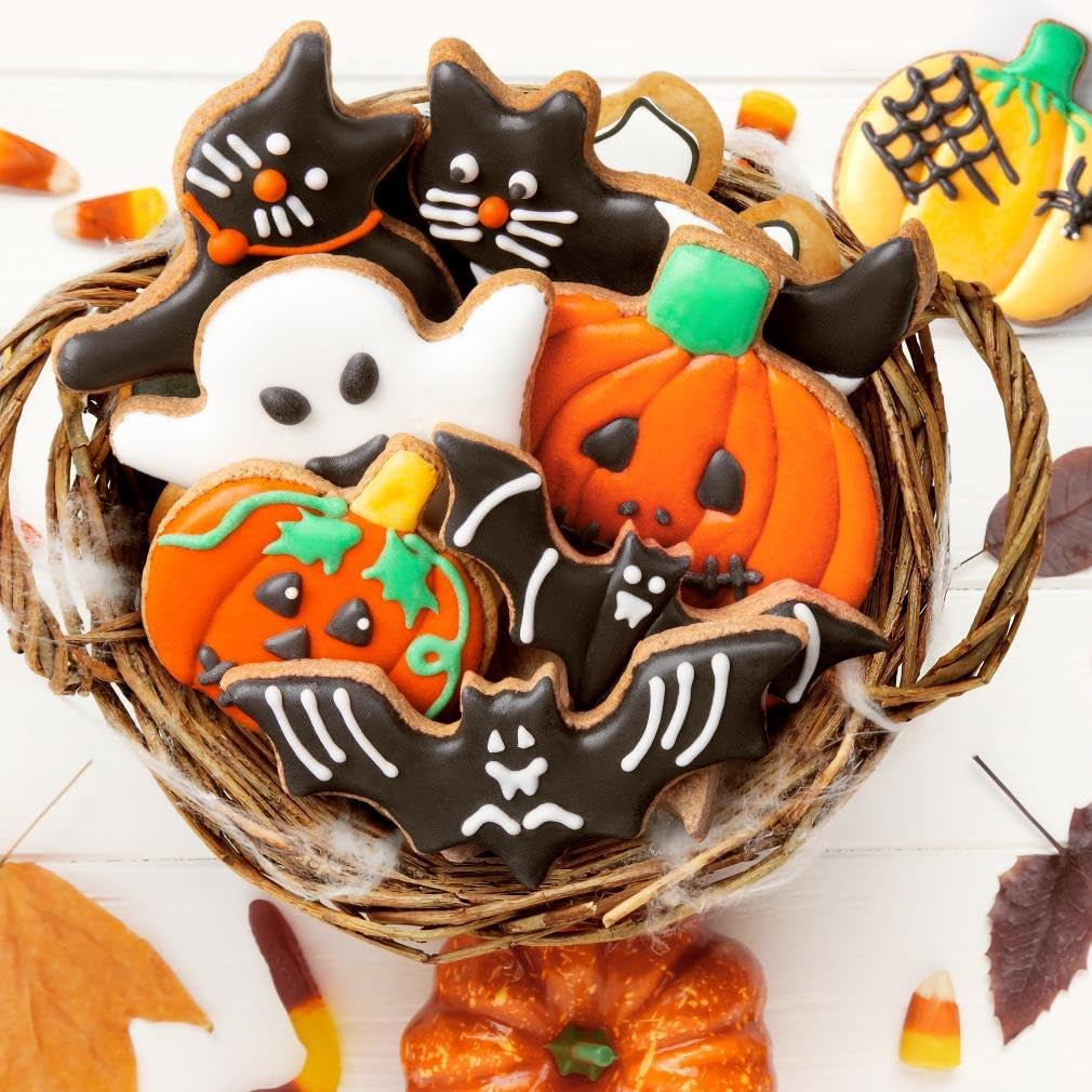 Halloween Cookie Cutters Set - 12 Pieces Stainless Steel Halloween Cookie Cutters Shape,Pumpkin, Ghost, Bat and Cat Cookie Cutter Shapes for Halloween Food Party Decorations